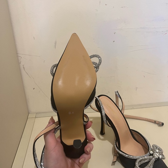 Rhinestone bow heels - never worn - Picture 3 of 3